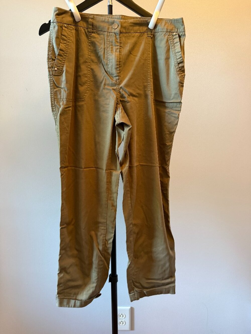 Chico's Cropped Utility Chino Pants Olive Green Size 0.5